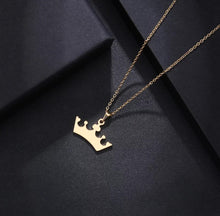 Load image into Gallery viewer, CROWNED NECKLACE