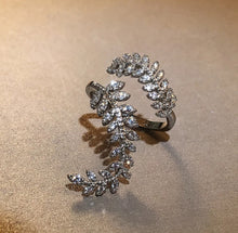 Load image into Gallery viewer, THE VINE ADJUSTABLE RING
