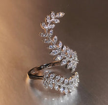 Load image into Gallery viewer, THE VINE ADJUSTABLE RING
